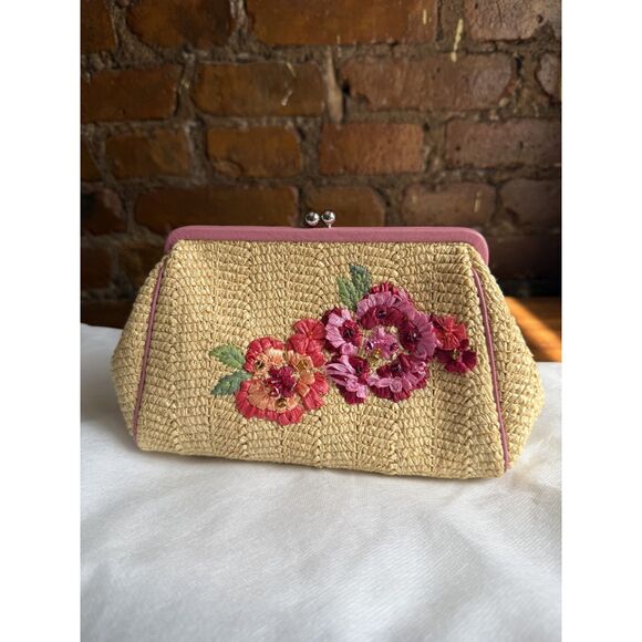 Dior Handbags - Christian Dior Raffia Floral Embroidered Kiss Lock Clutch Bag Pink